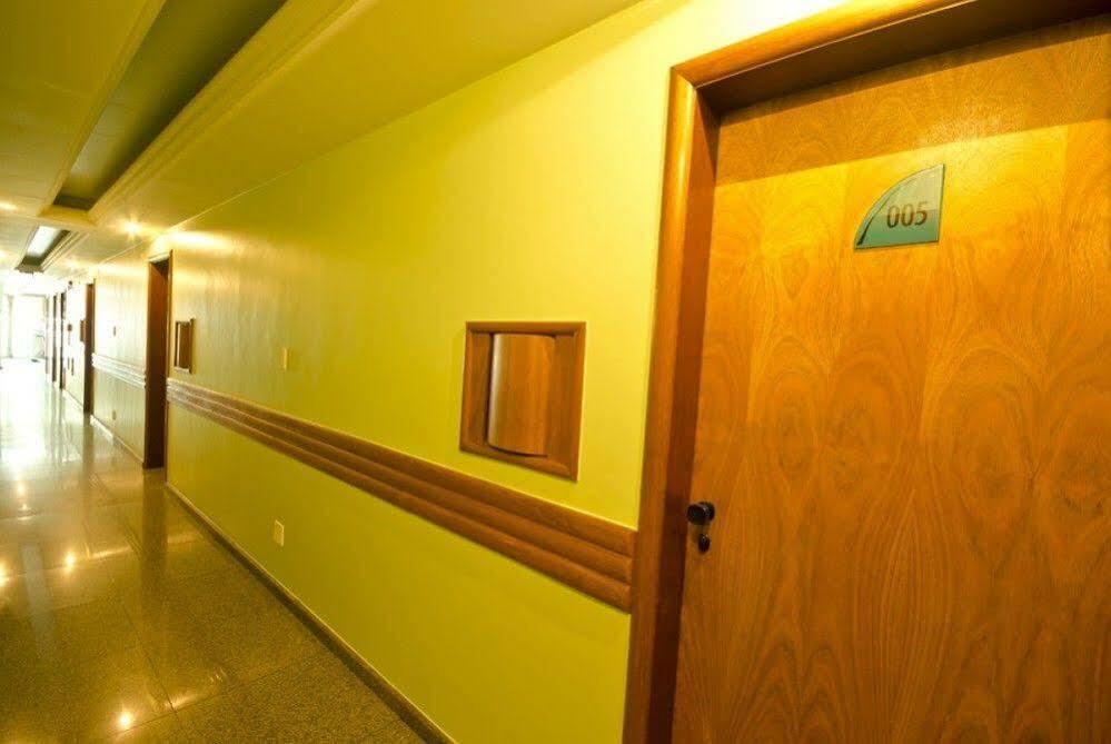 Saville Hotel サンパウロ エクステリア 写真
